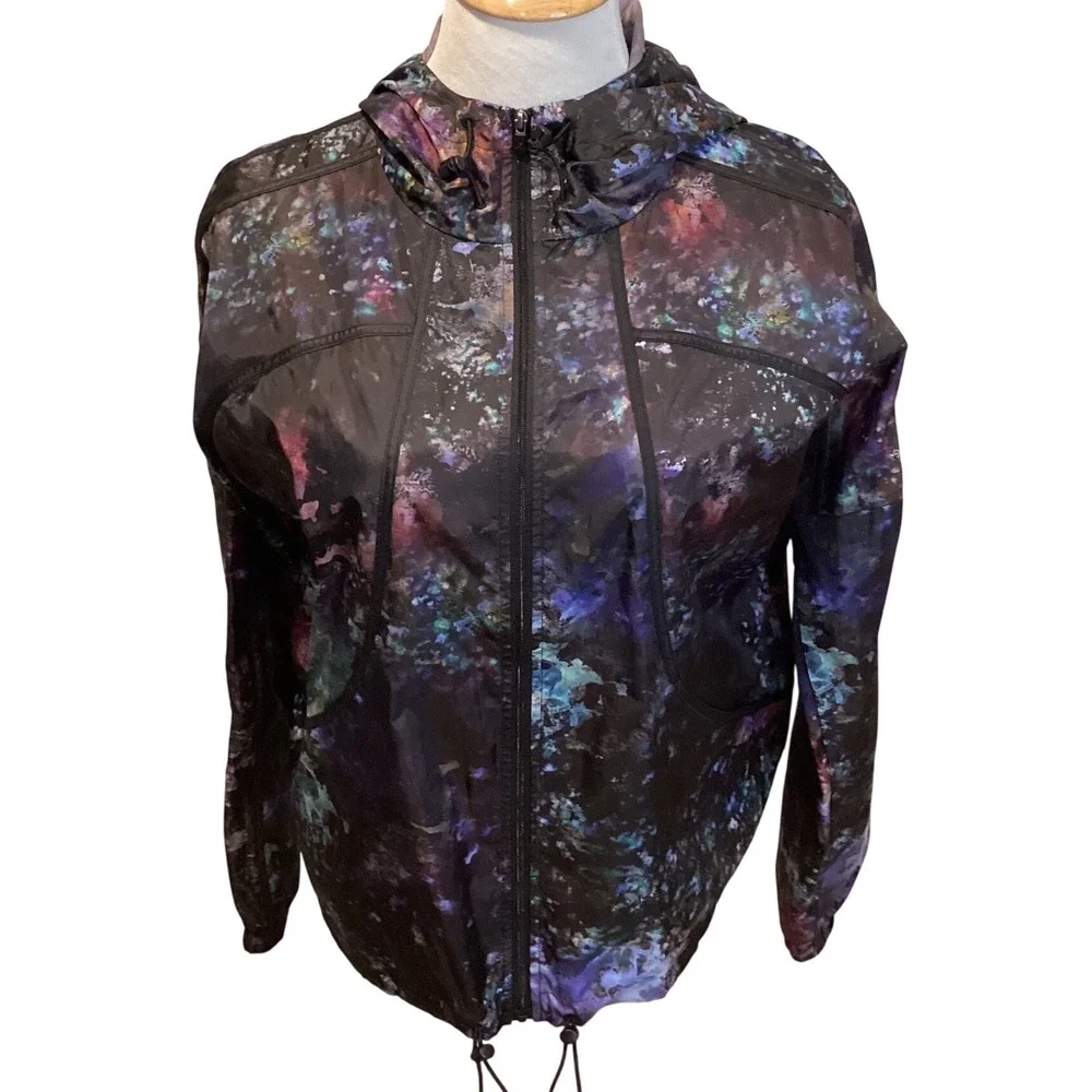 Fila Sport Women's Lightweight Hooded Windbreaker Jacket Abstract‎ Floral Print